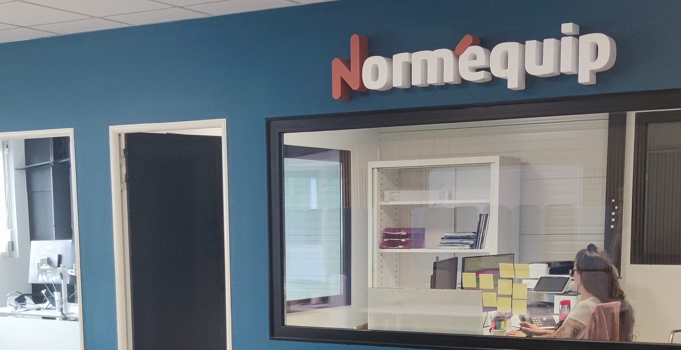 Les technico-commerciaux Norméquip dans leurs bureaux